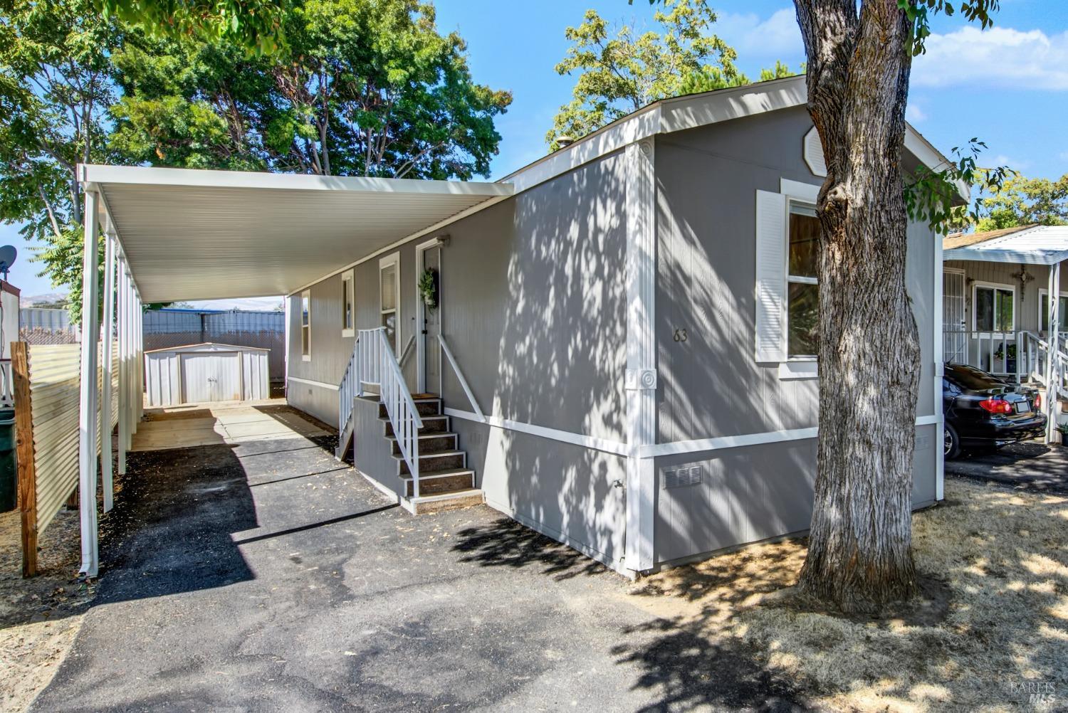 63 Sunset Cir