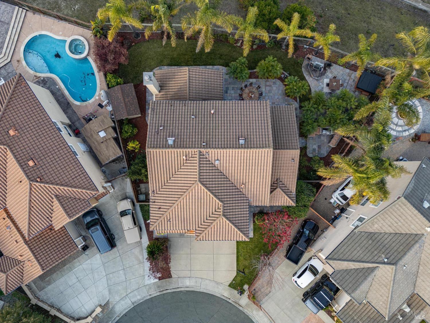3915 Glacier Ct