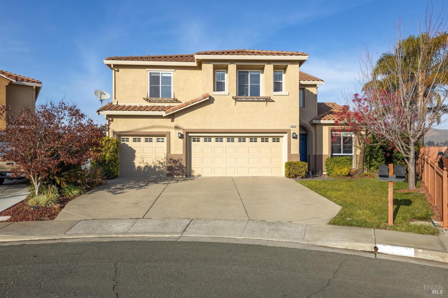 3915 Glacier Ct