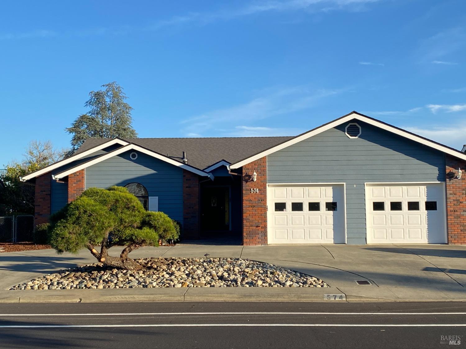 574 Yellowstone Dr