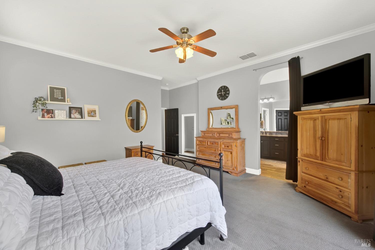 1025 Crystal Springs Dr