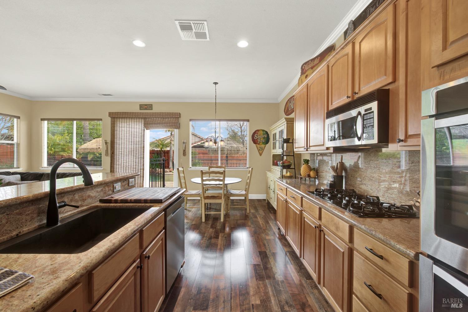 1025 Crystal Springs Dr