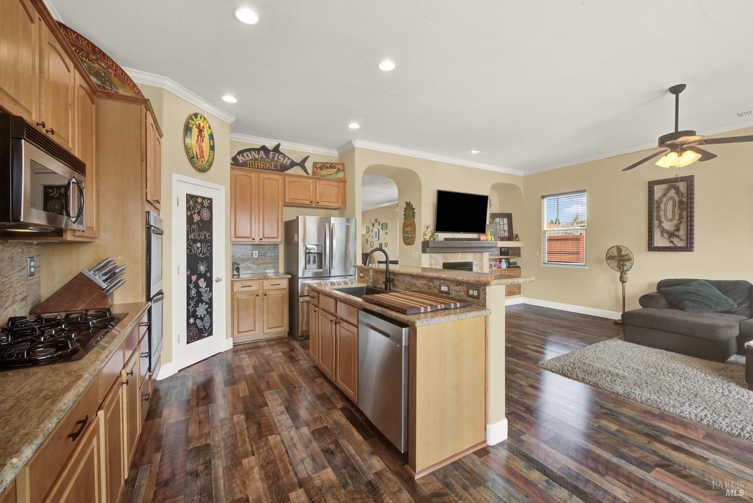 1025 Crystal Springs Dr