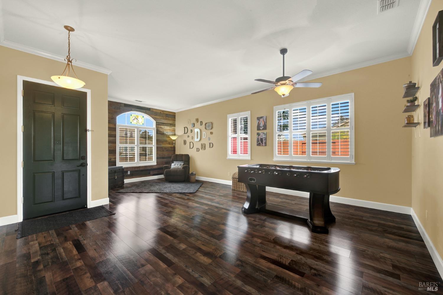 1025 Crystal Springs Dr