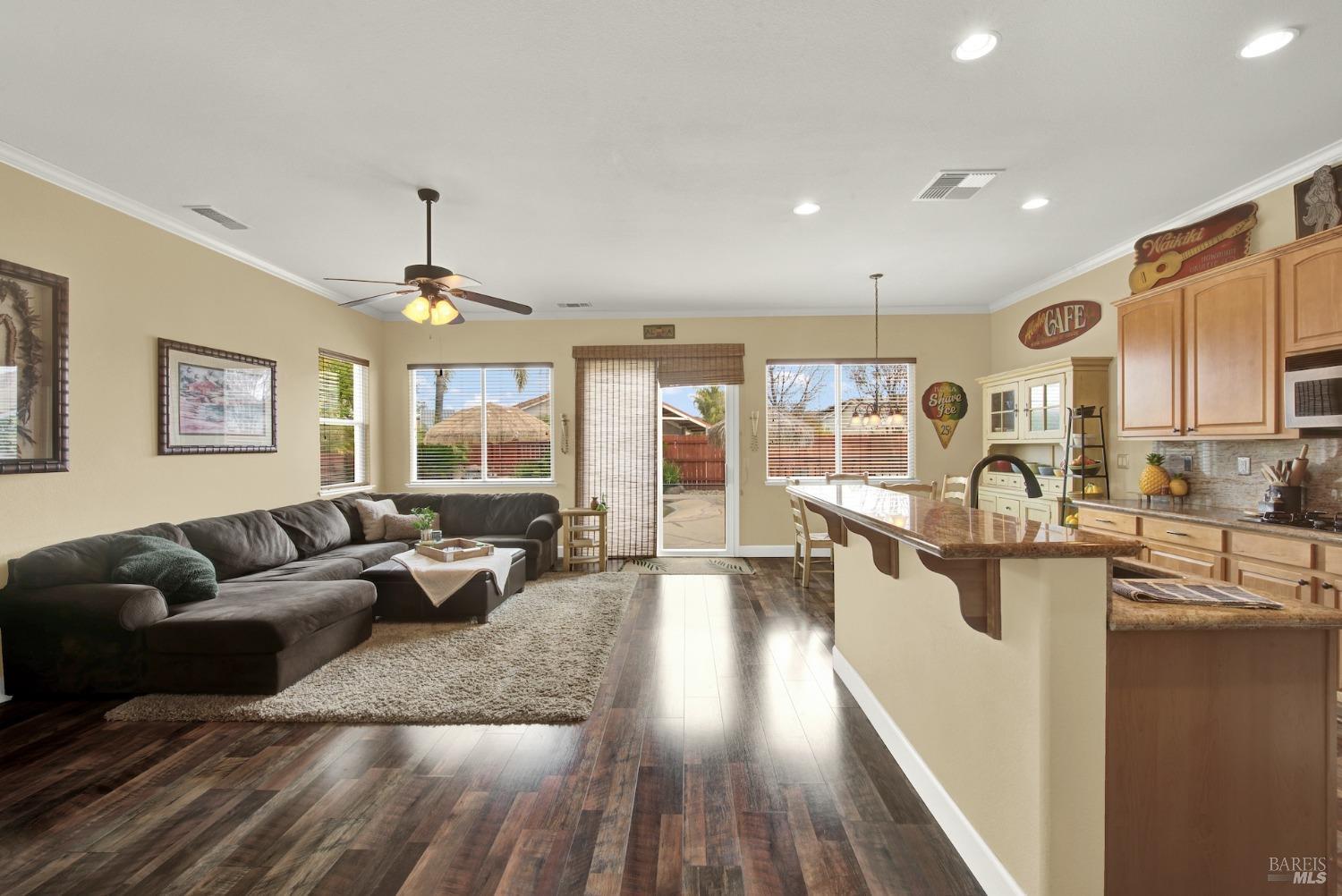 1025 Crystal Springs Dr