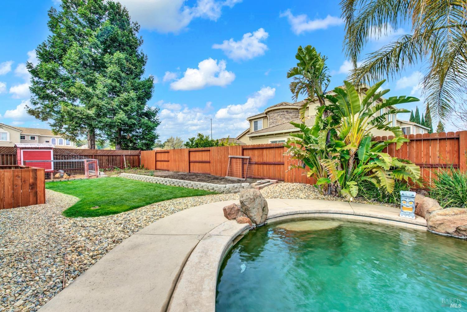 1025 Crystal Springs Dr