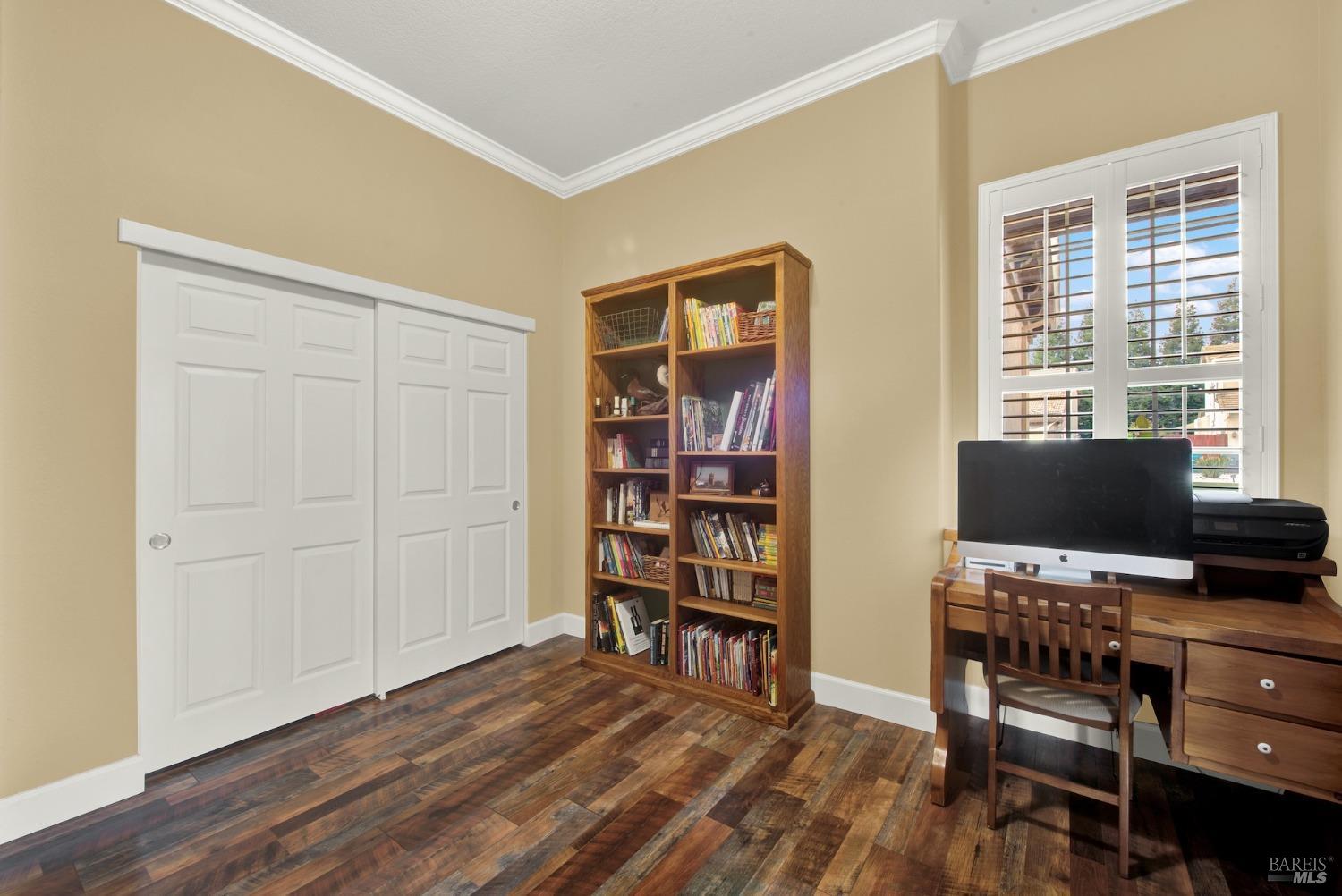 1025 Crystal Springs Dr