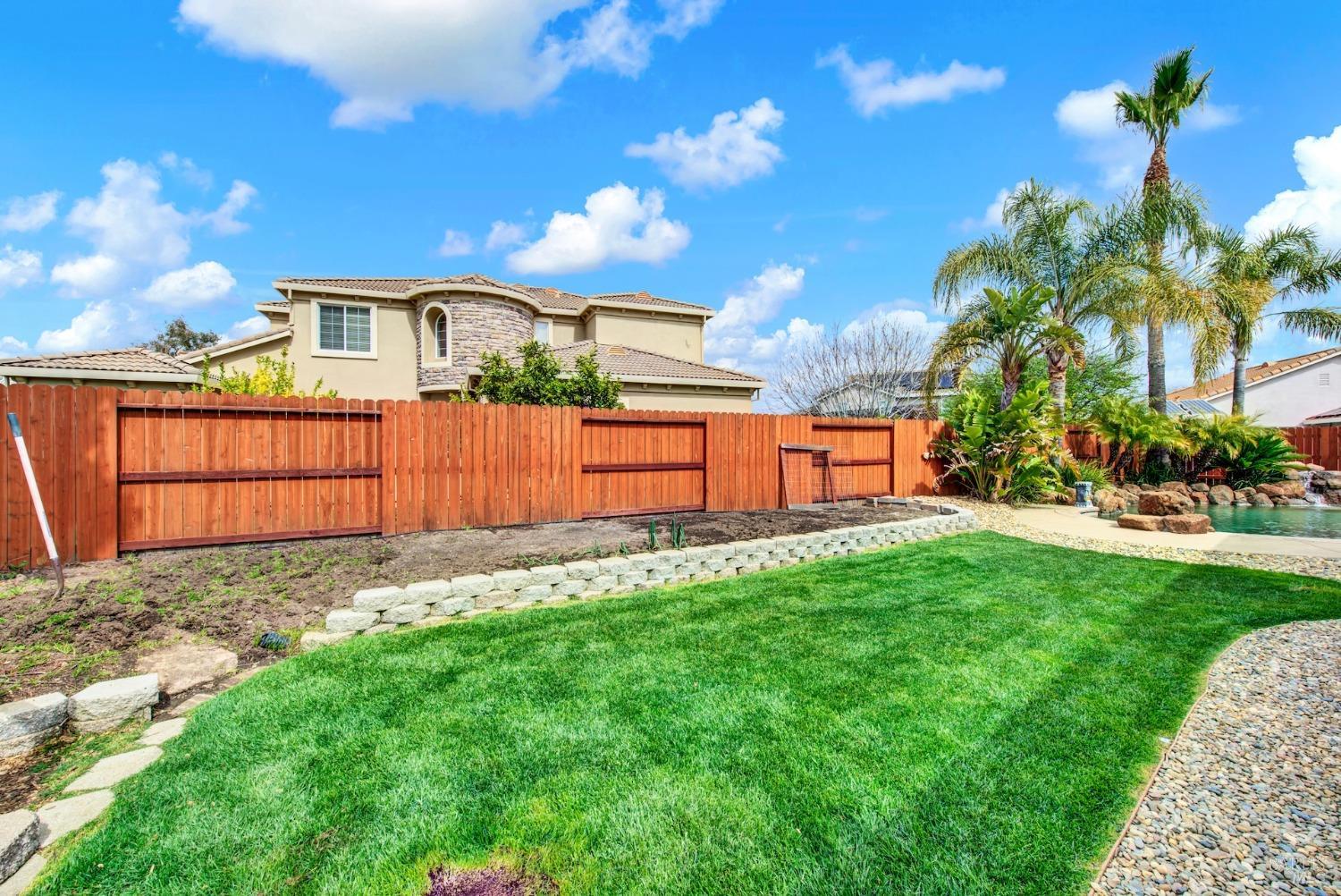 1025 Crystal Springs Dr