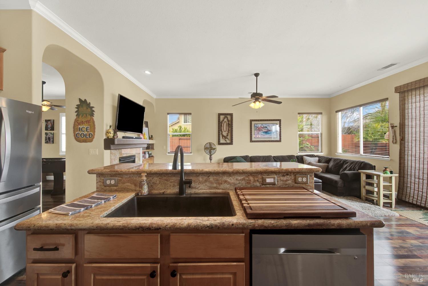 1025 Crystal Springs Dr