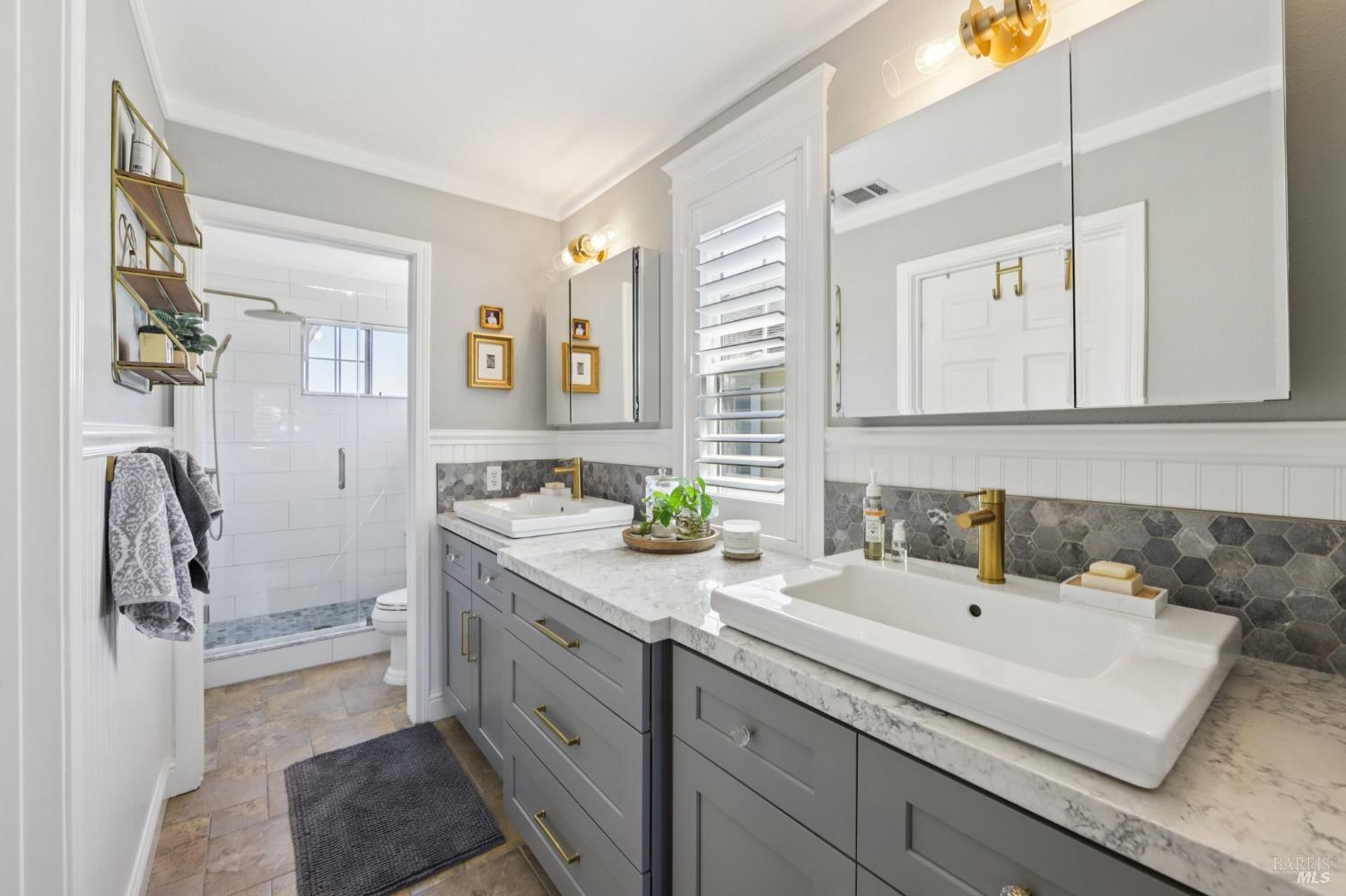 293 Cliff Walk Drive