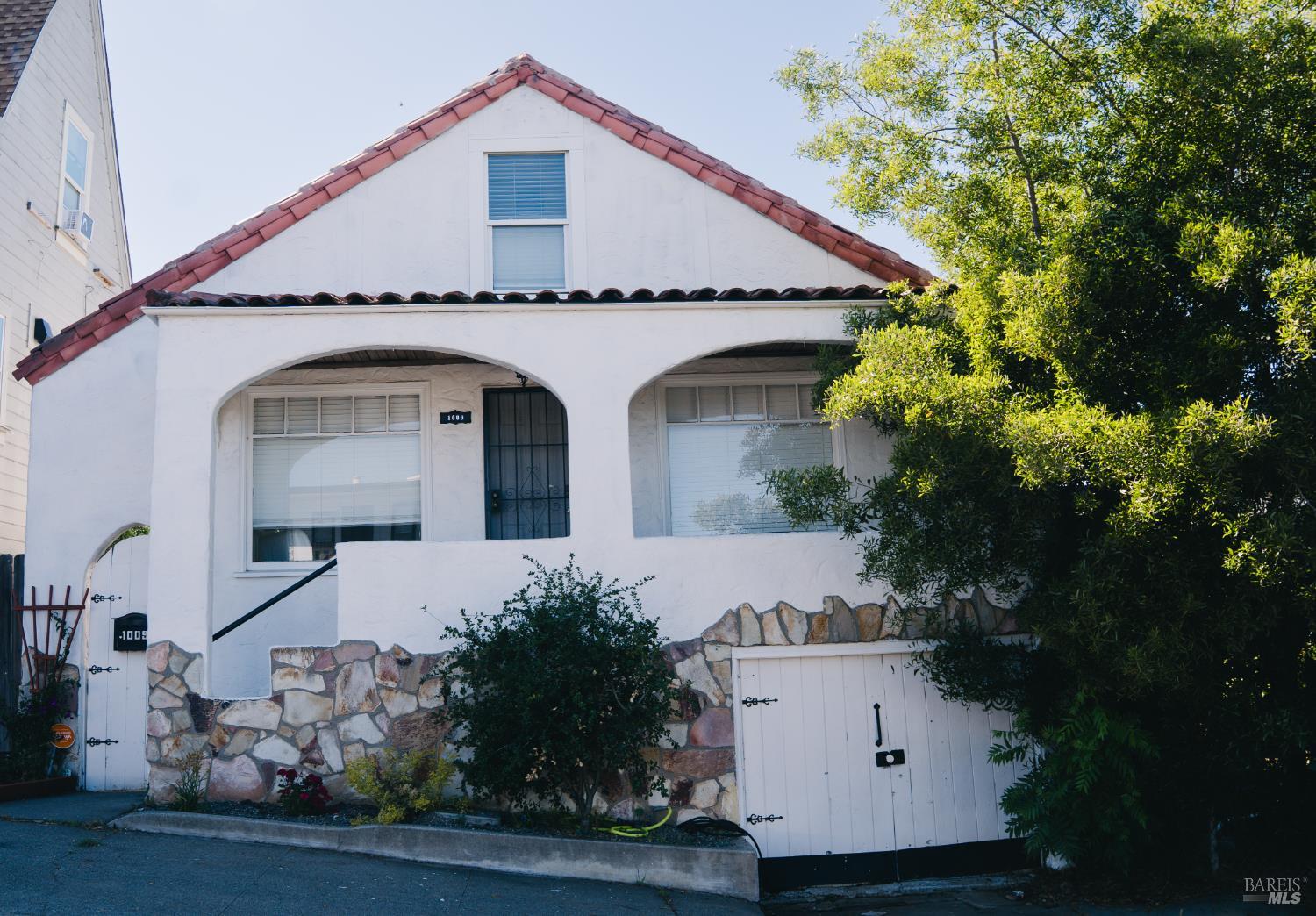 1009 Sacramento Street