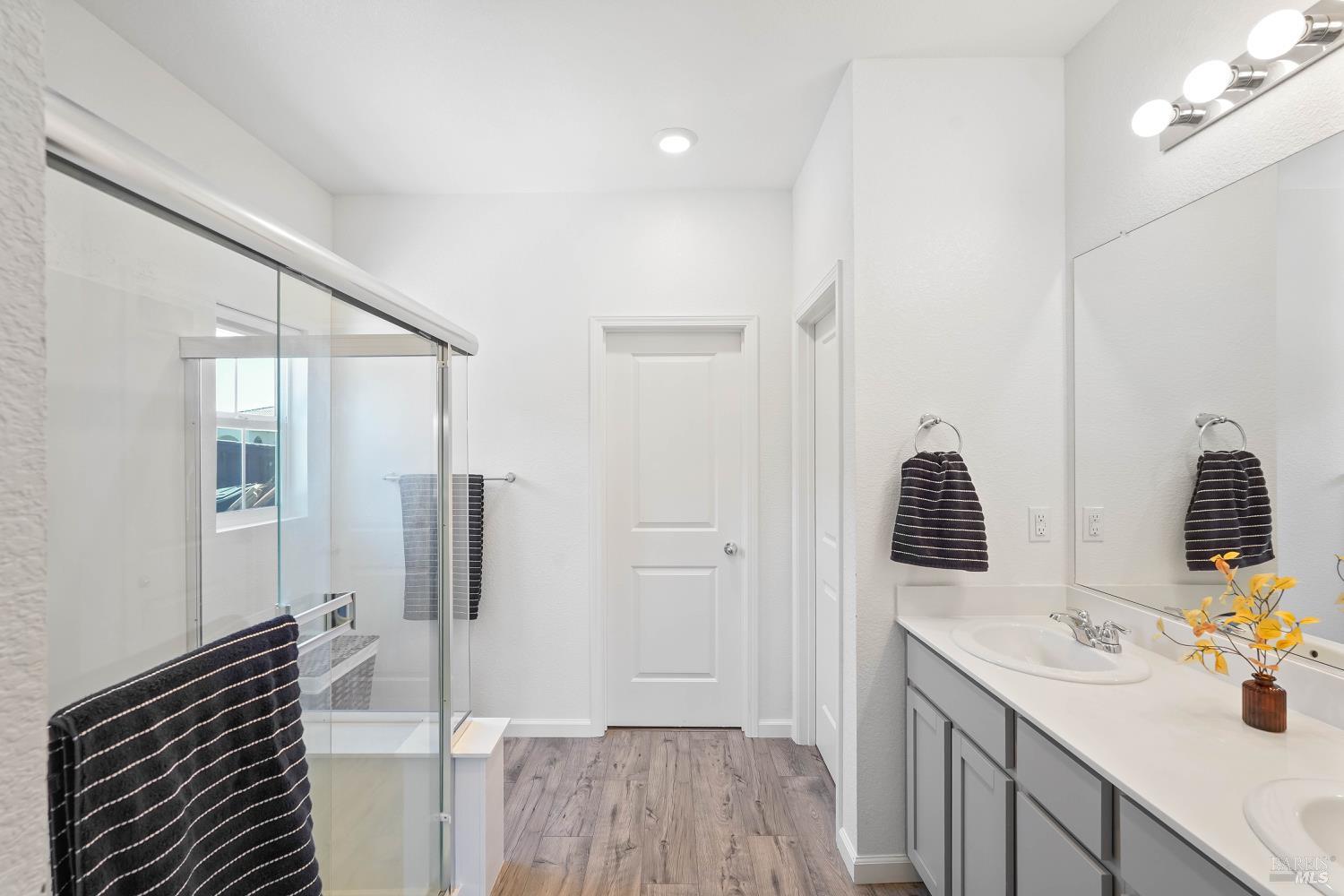 1780 Honeysuckle Way