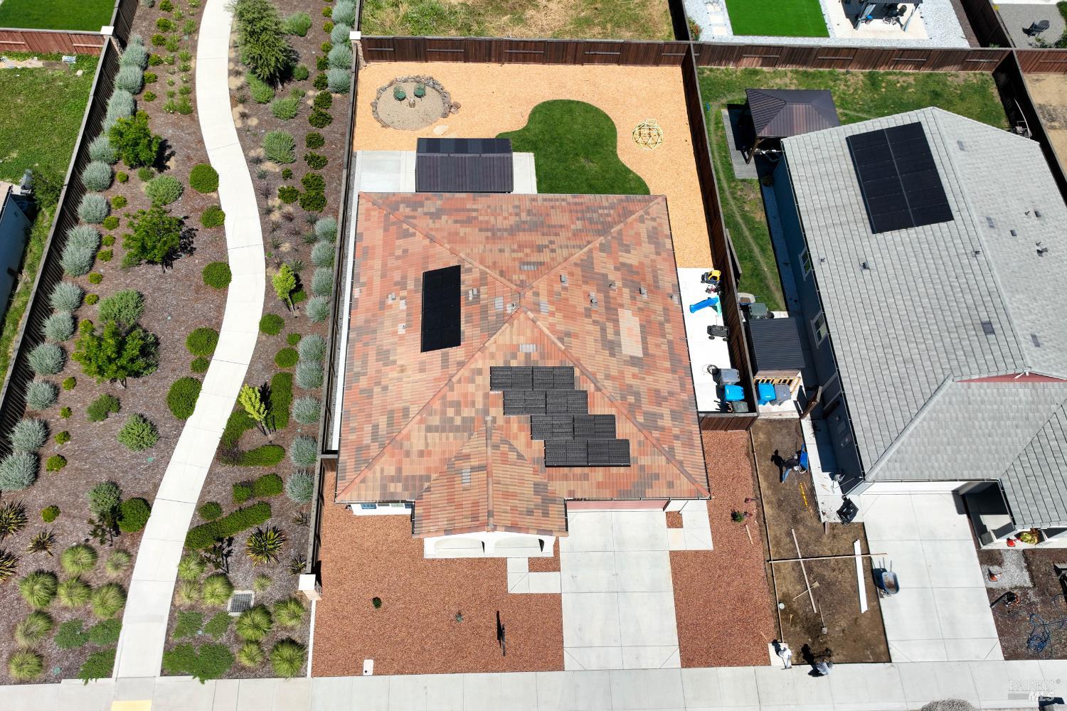 1780 Honeysuckle Way