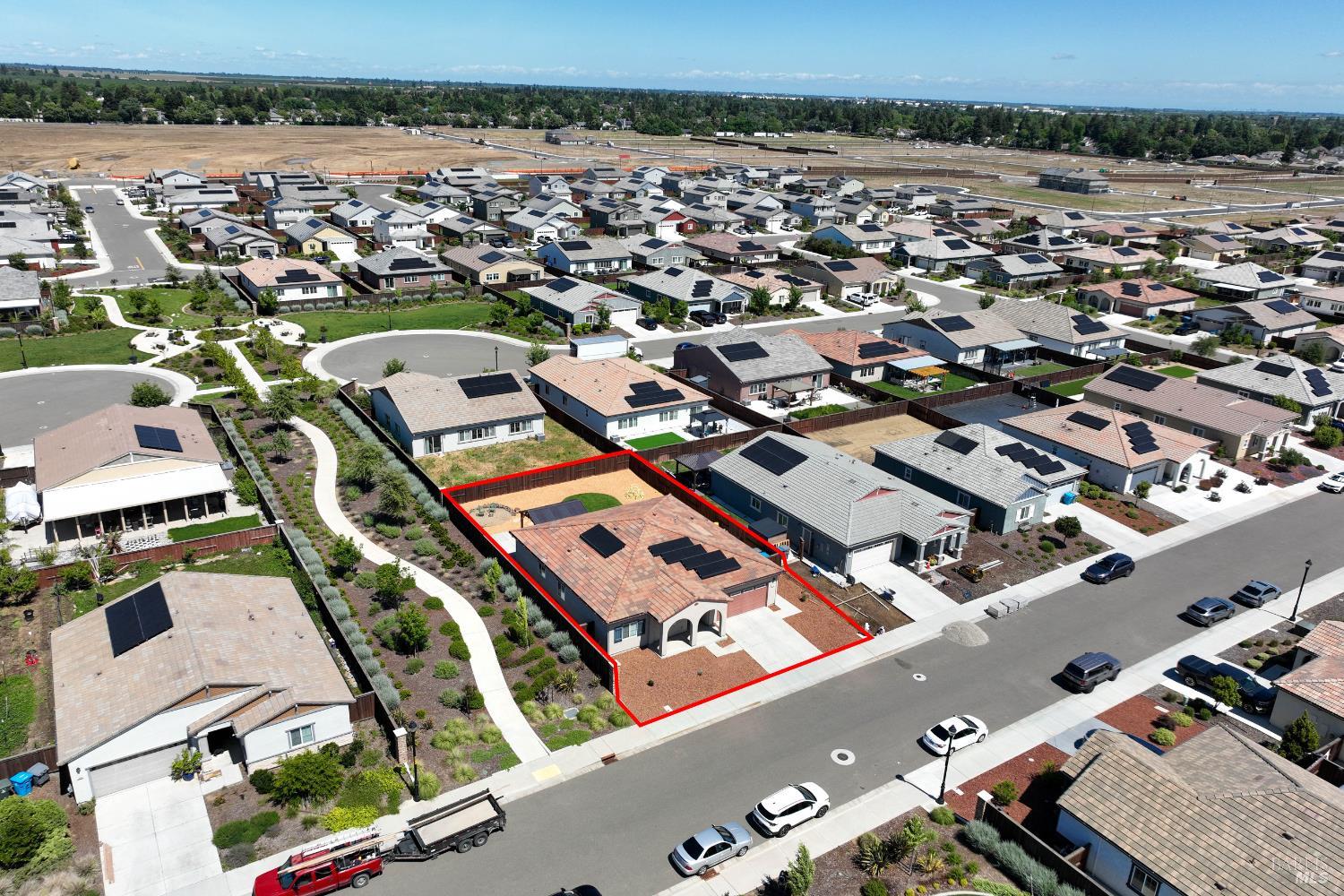 1780 Honeysuckle Way