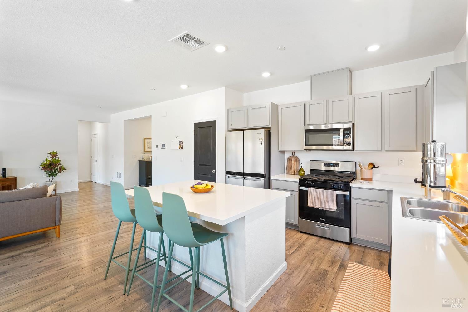 1780 Honeysuckle Way