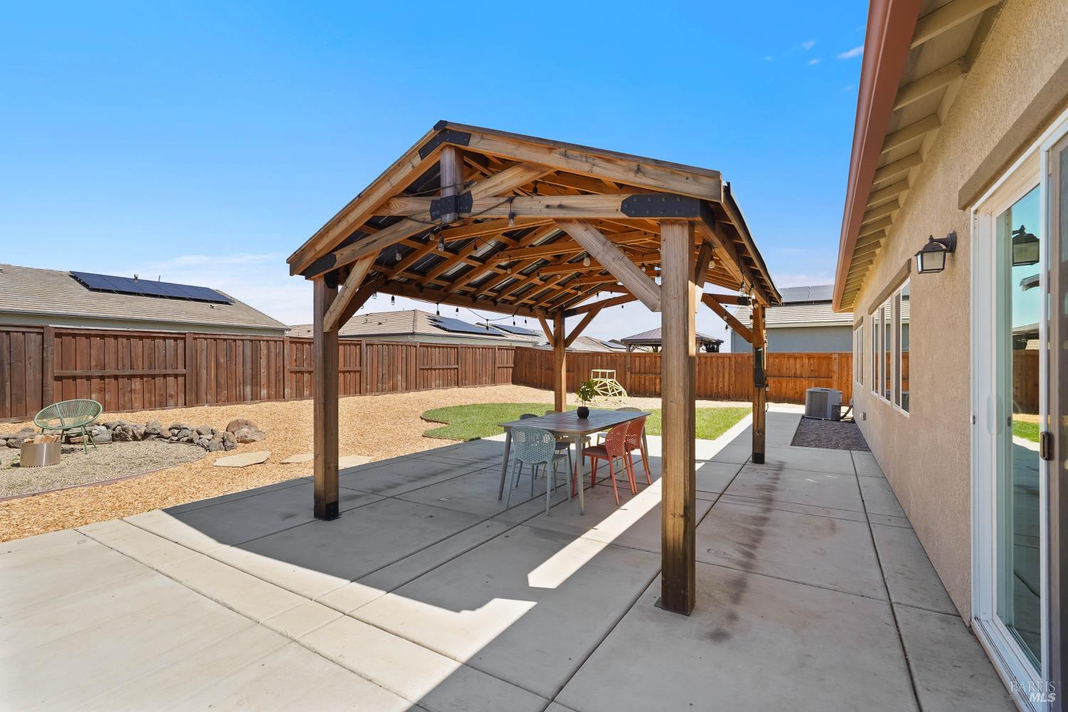 1780 Honeysuckle Way