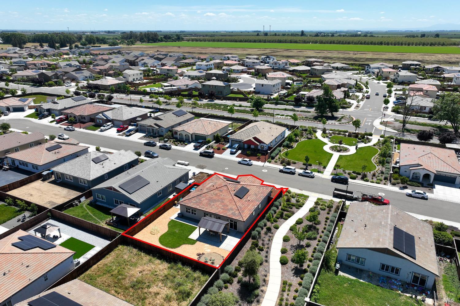 1780 Honeysuckle Way