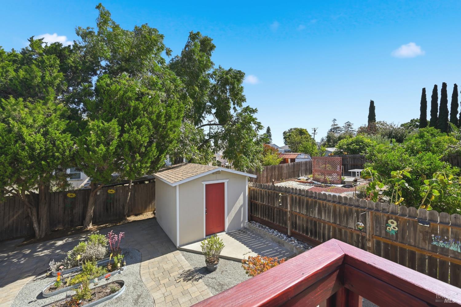 25 Linda Vista Street