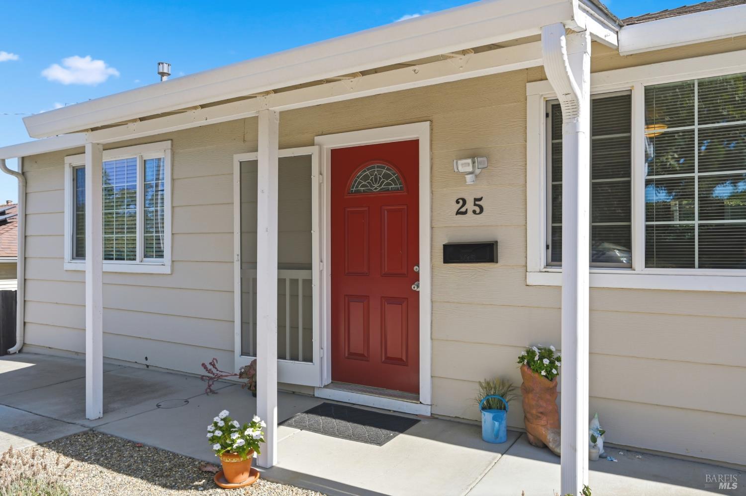 25 Linda Vista Street