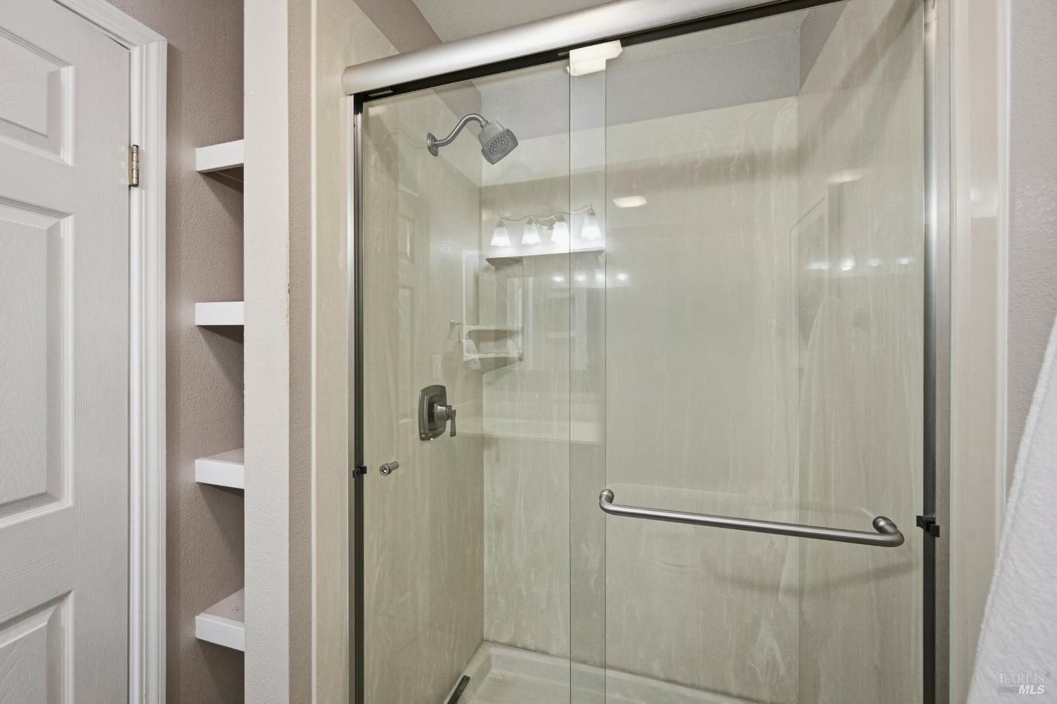 25 Linda Vista Street