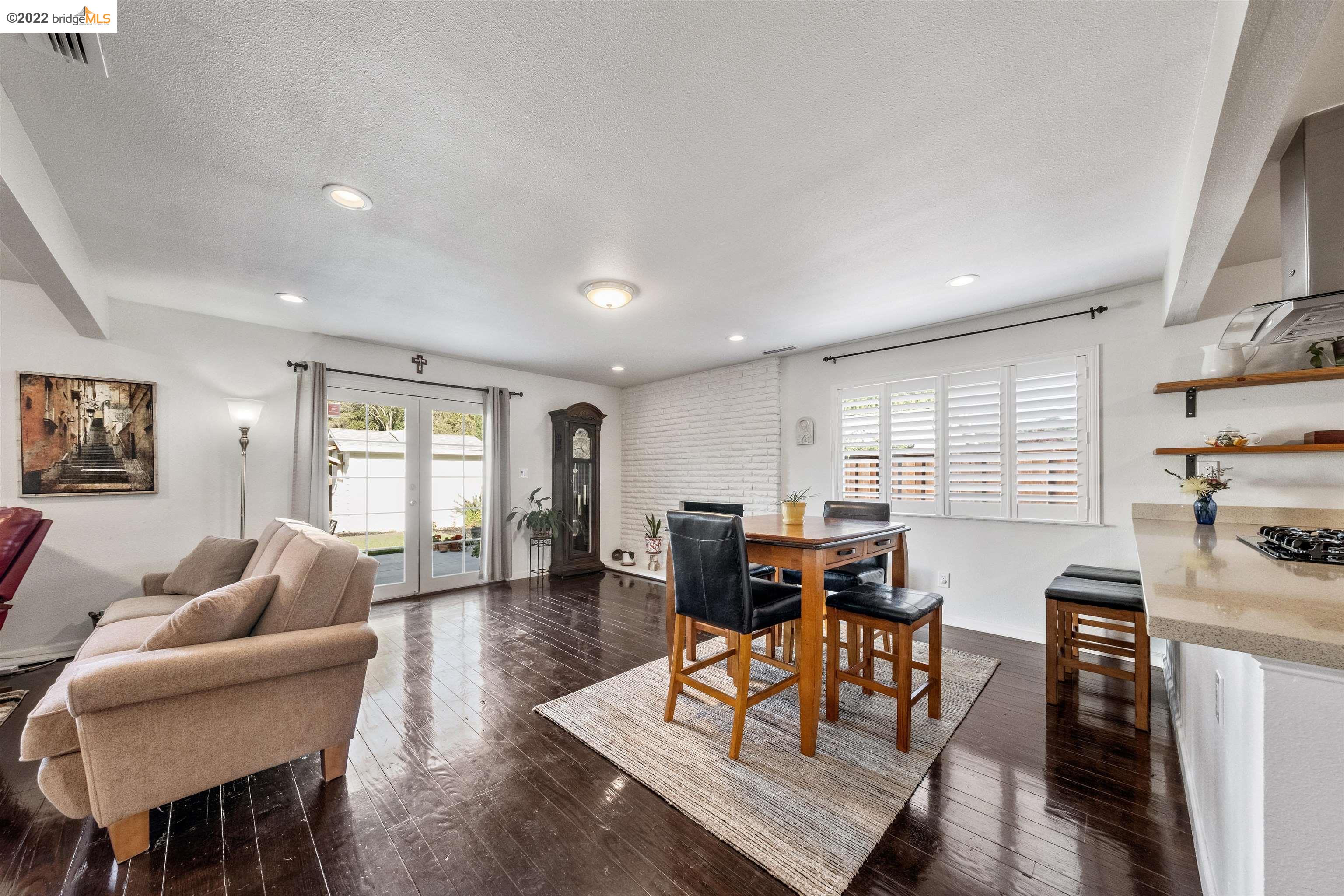 3115 Pinole Valley Rd