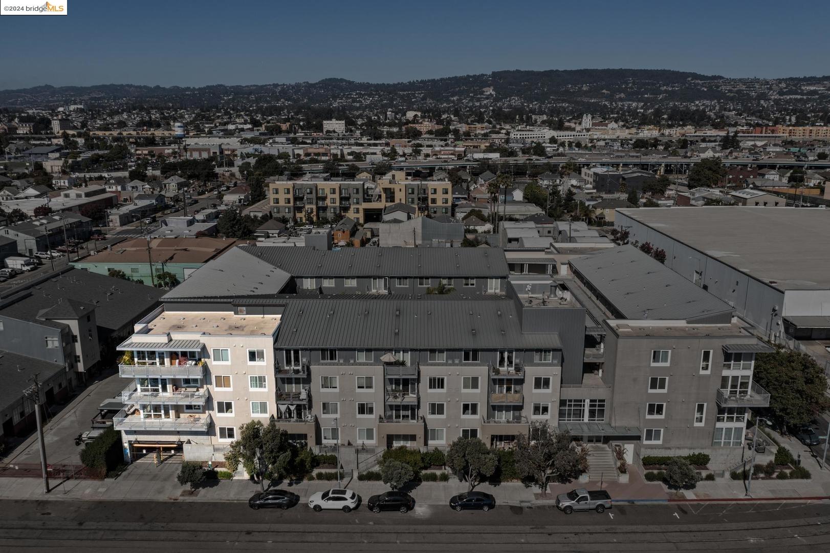 3090 Glascock ST APT 207
