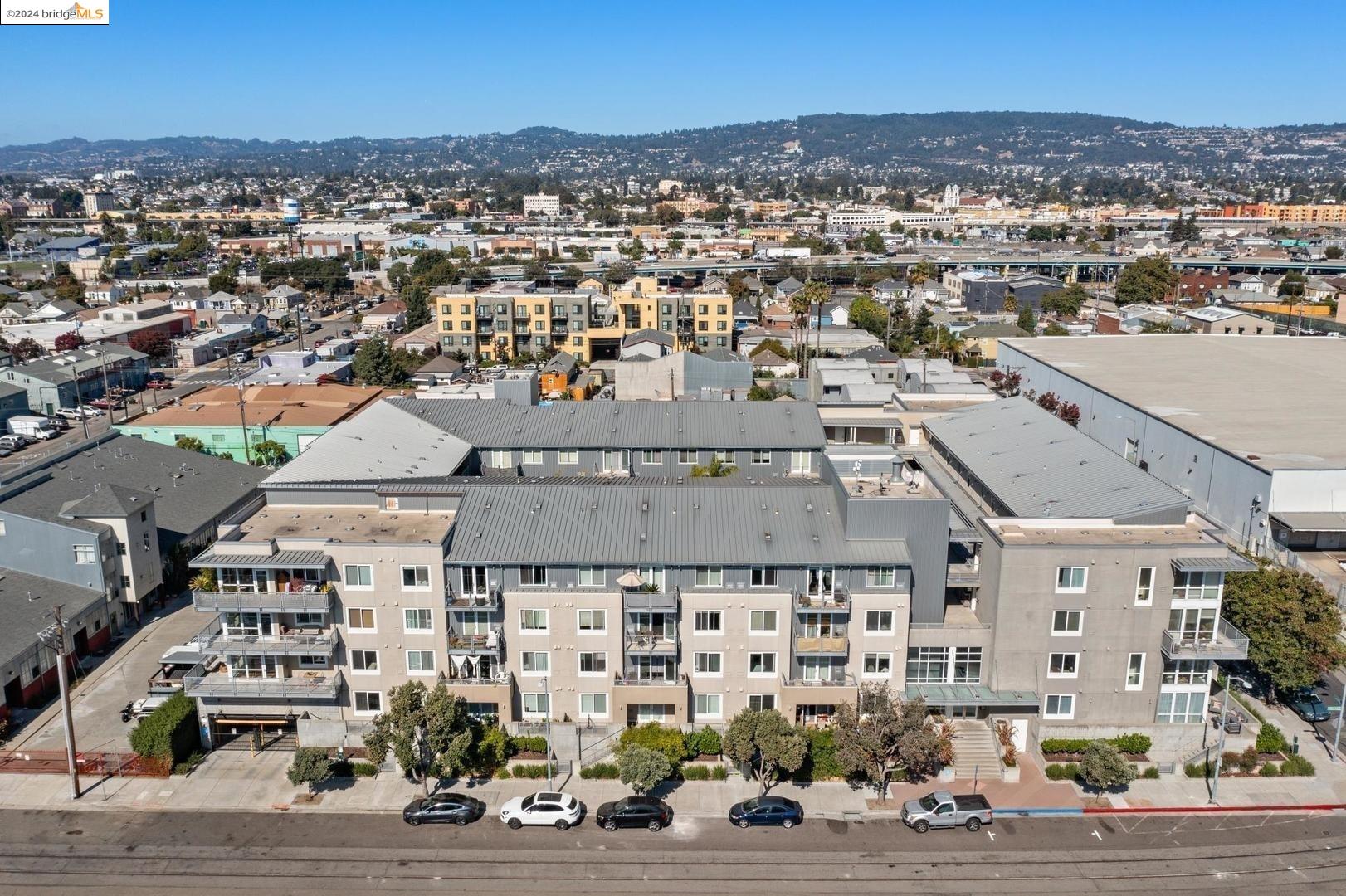 3090 Glascock ST APT 207