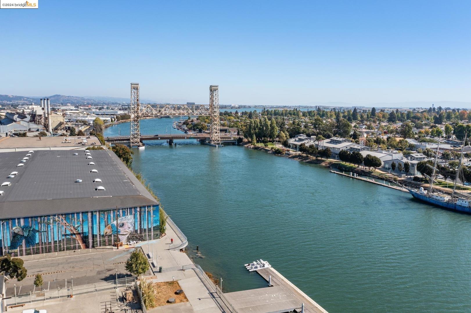 3090 Glascock ST APT 207