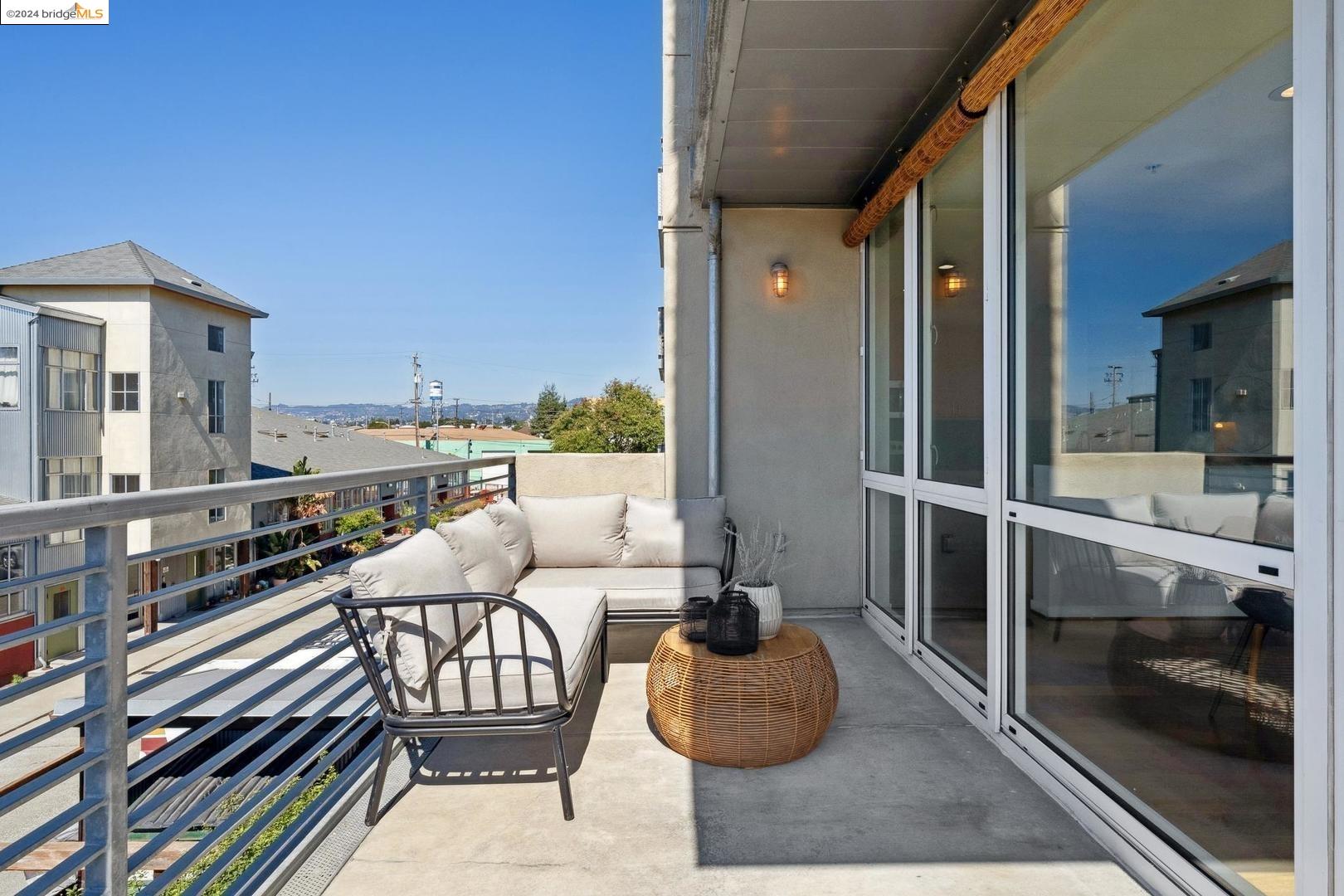 3090 Glascock ST APT 207