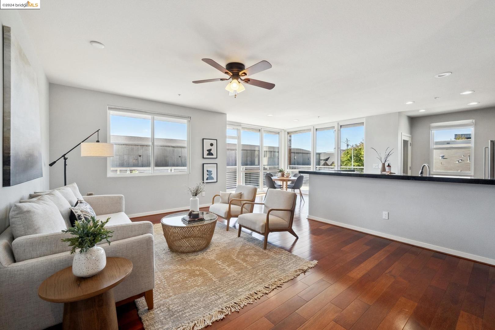 3090 Glascock ST APT 207