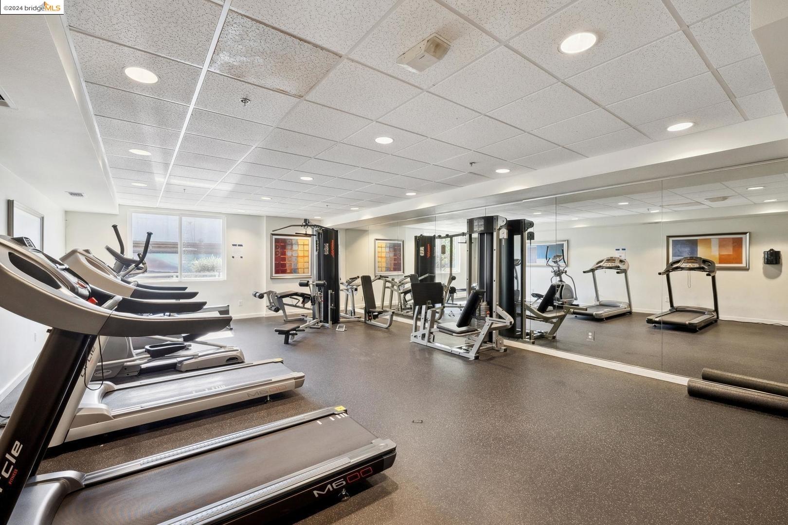 3090 Glascock ST APT 207