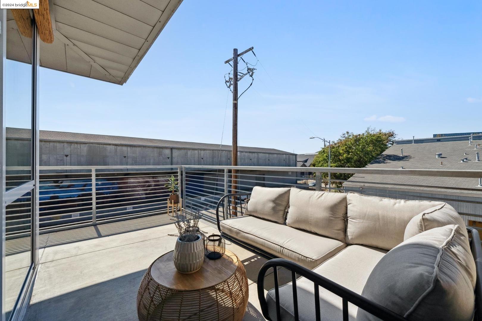 3090 Glascock ST APT 207