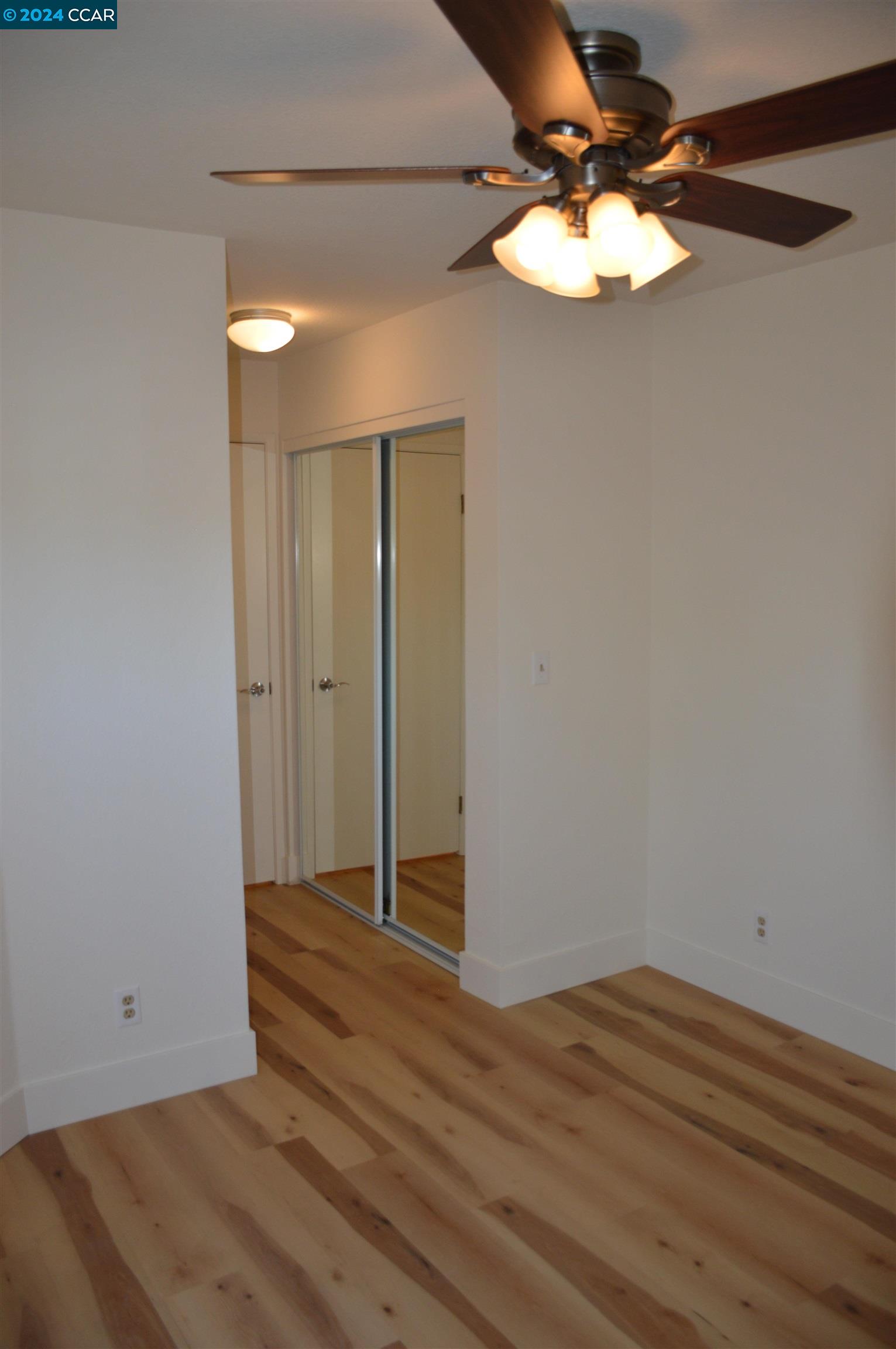 32 Cherryton Ln