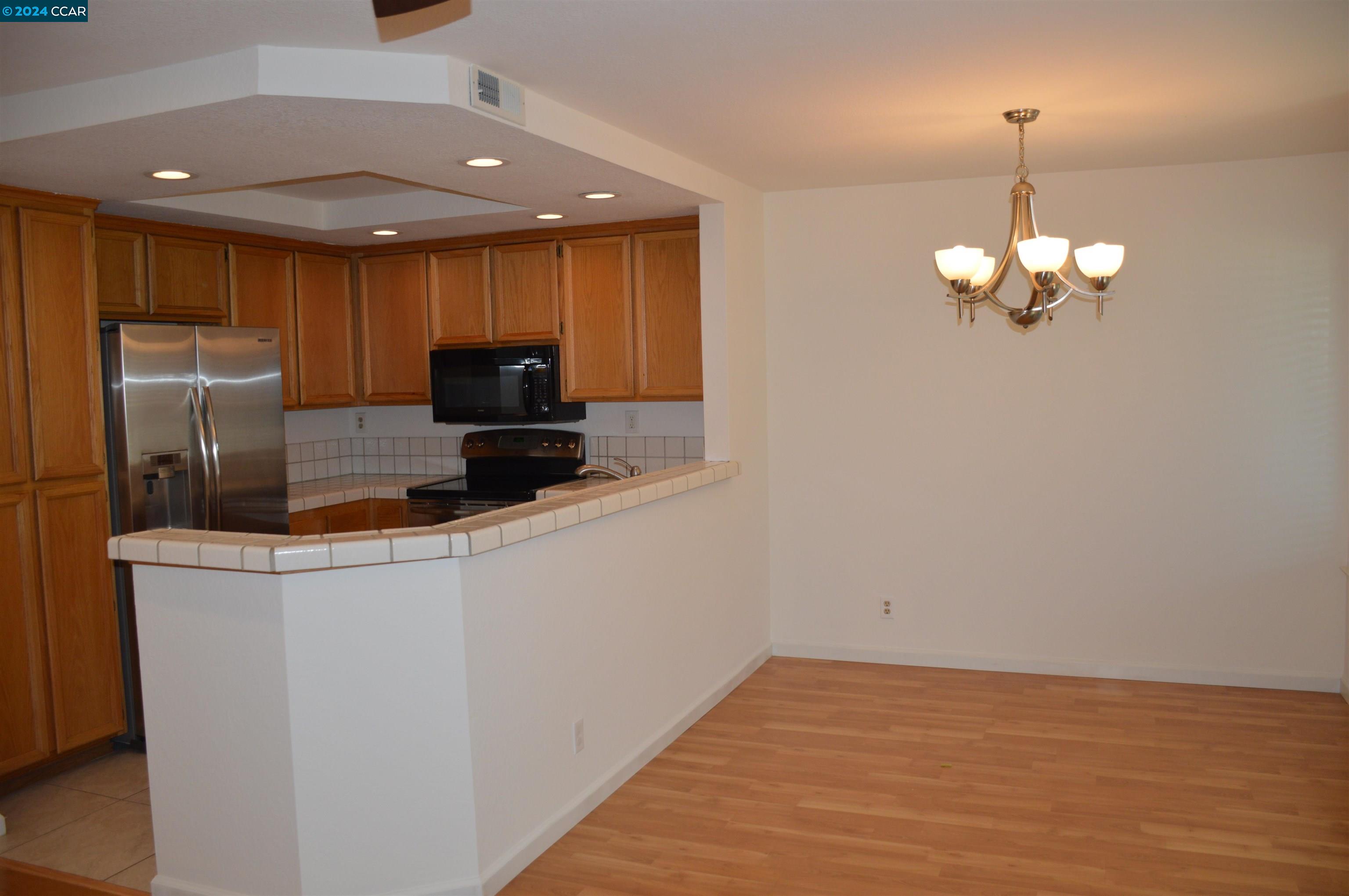32 Cherryton Ln