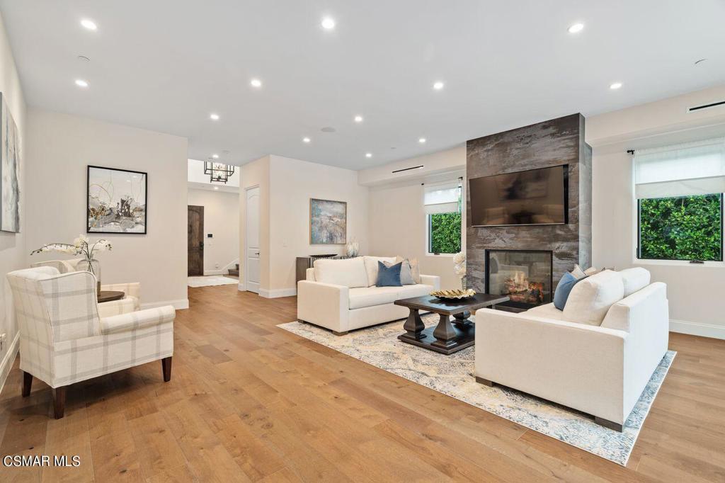 12727 Landale Street