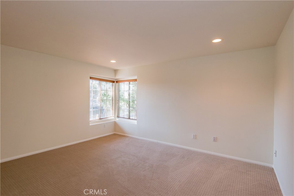 18653 Burbank Boulevard 1