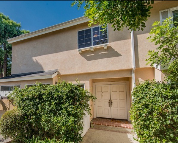 18653 Burbank Boulevard 1