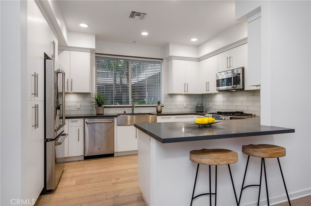 4240 Laurel Canyon Boulevard 106