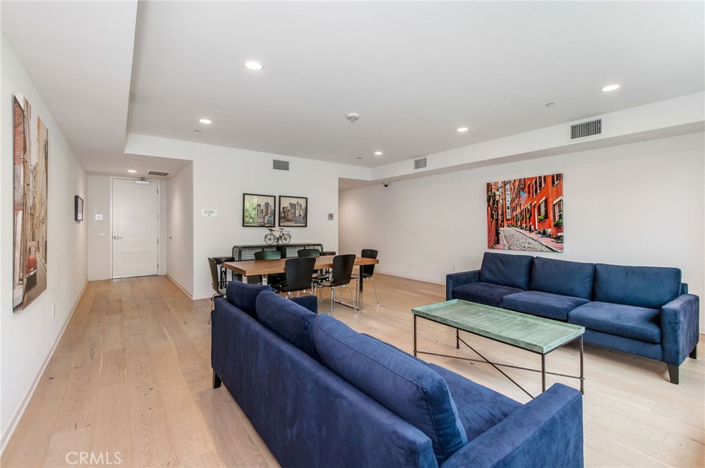 4240 Laurel Canyon Boulevard 106