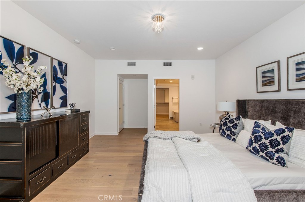 4240 Laurel Canyon Boulevard 106