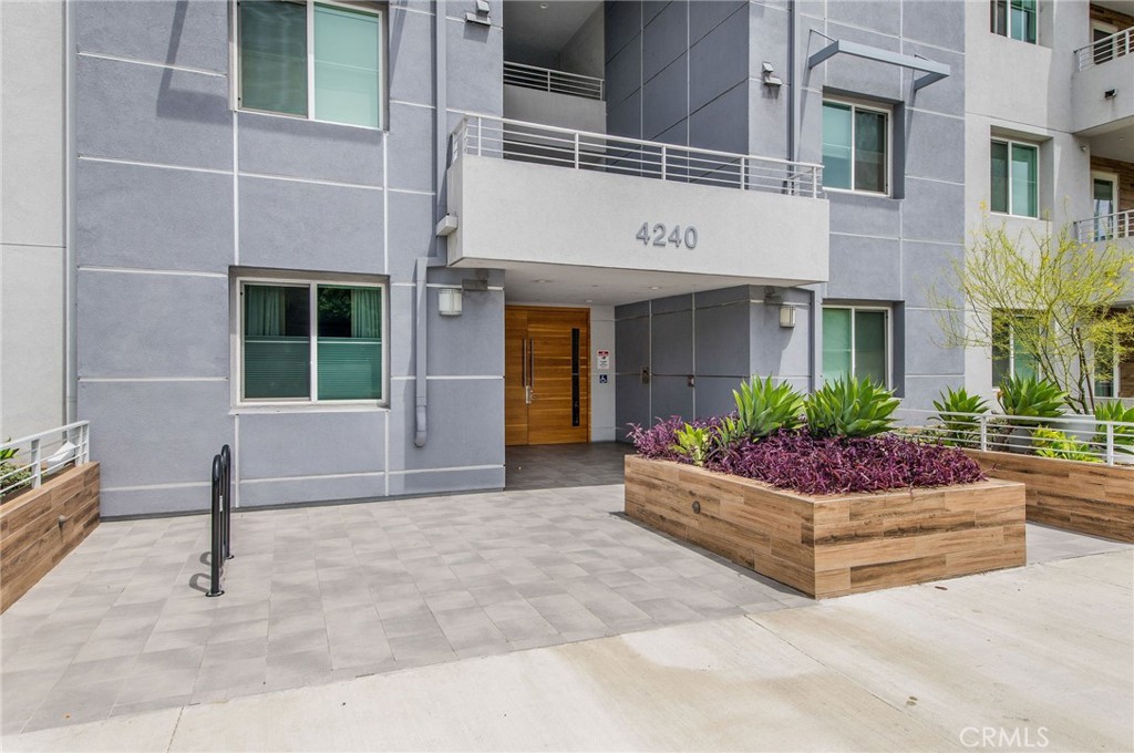 4240 Laurel Canyon Boulevard 106