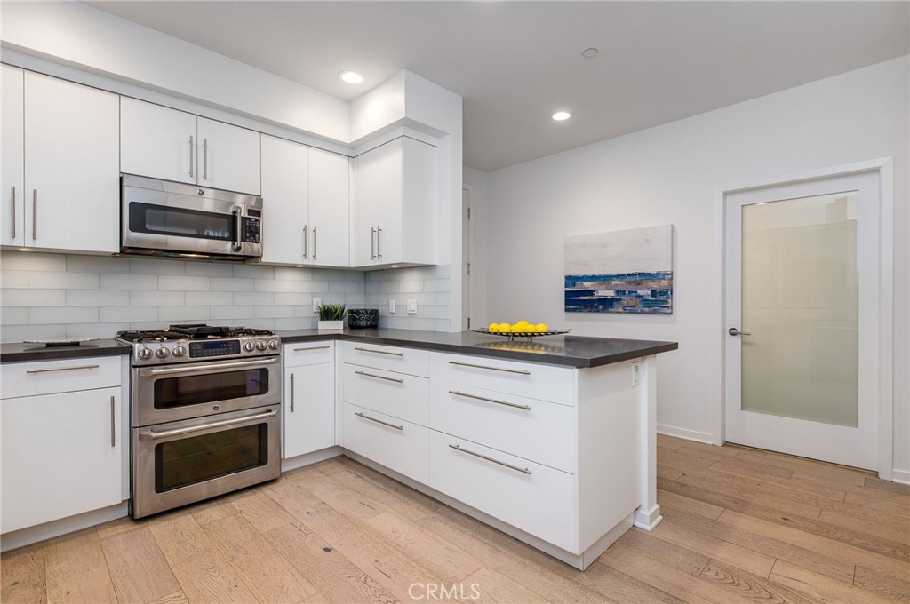 4240 Laurel Canyon Boulevard 106