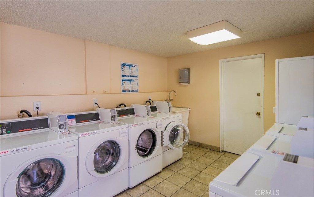 5403 Newcastle Avenue 57