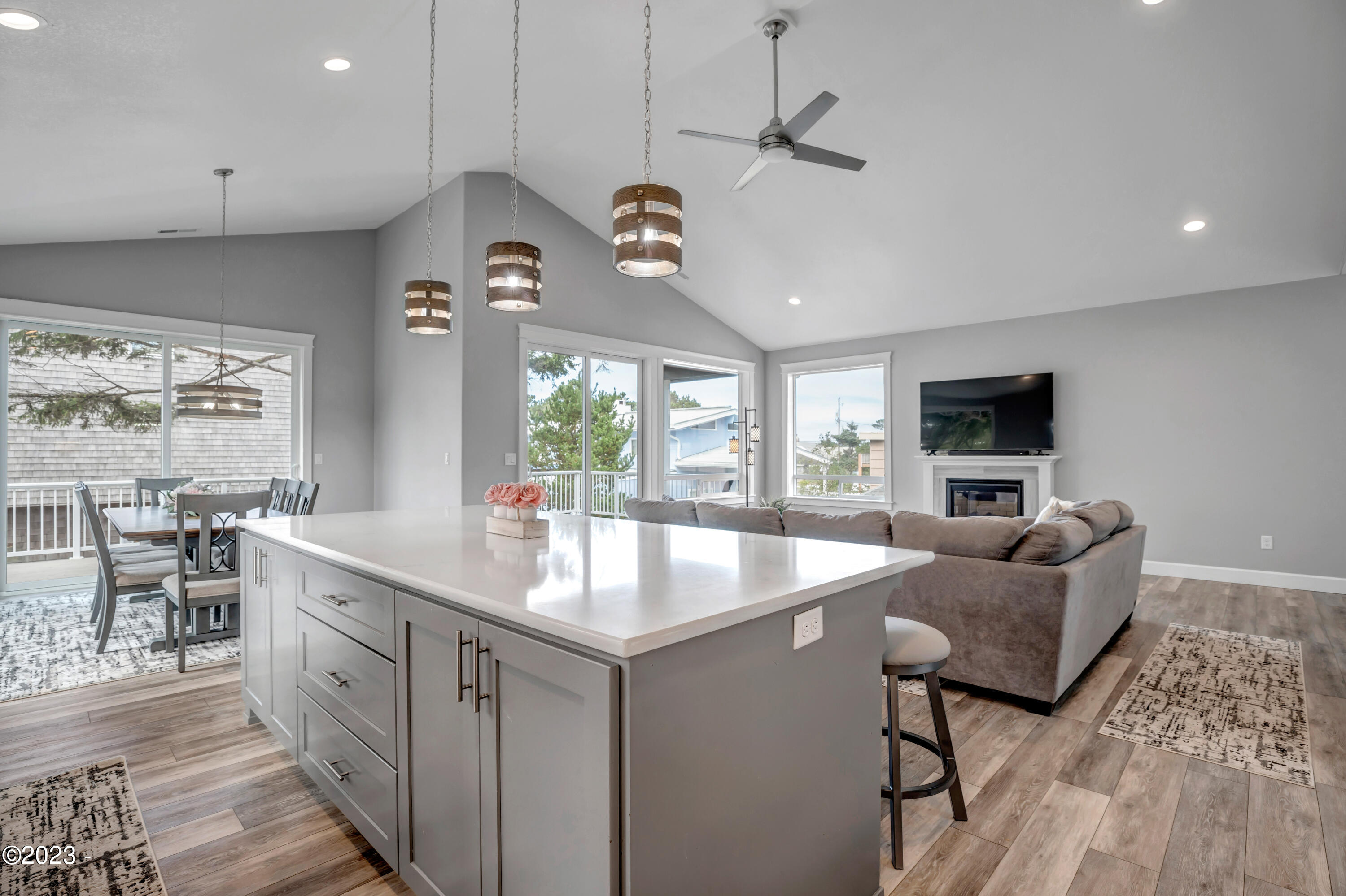 3945 Evergreen Avenue