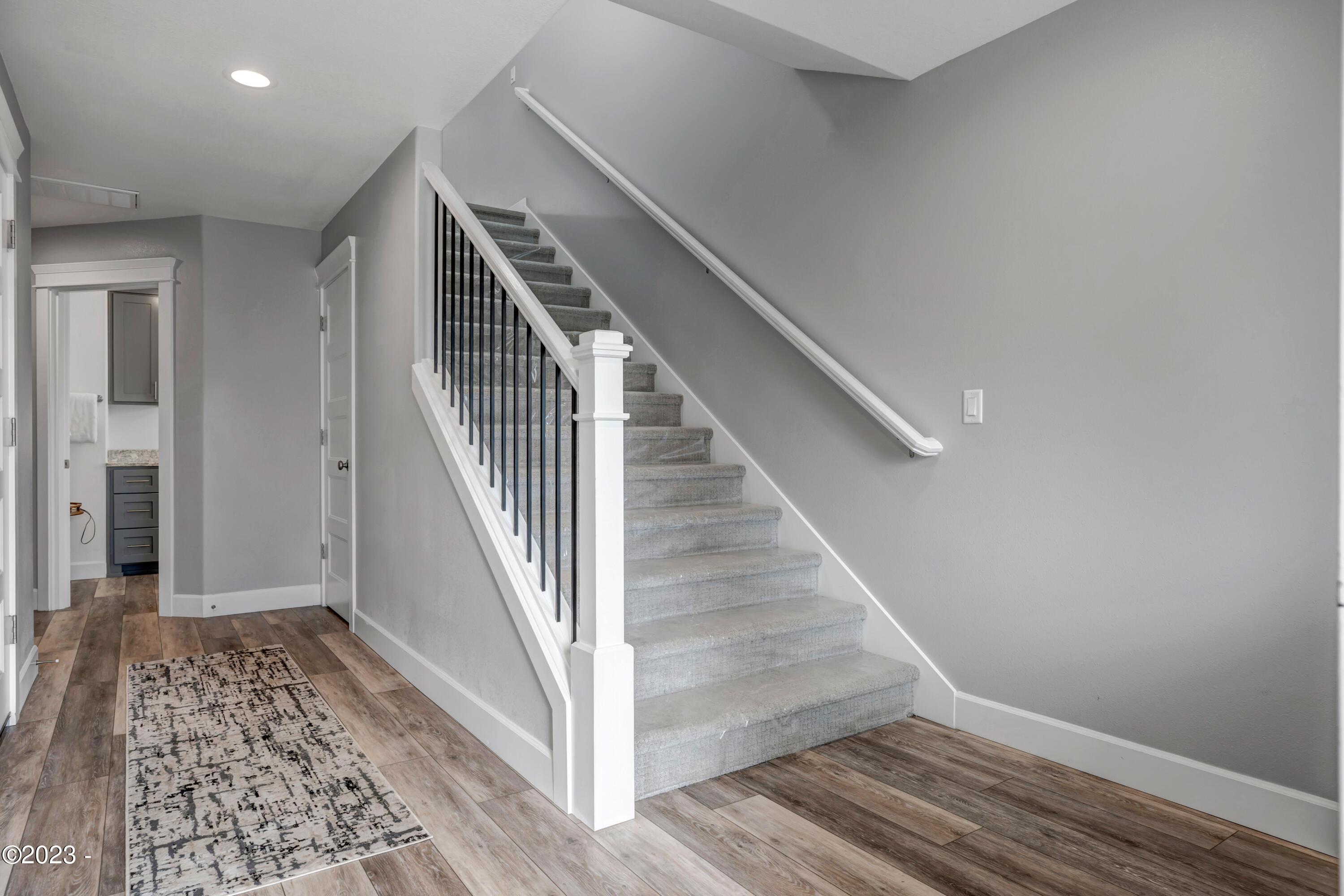 3945 Evergreen Avenue