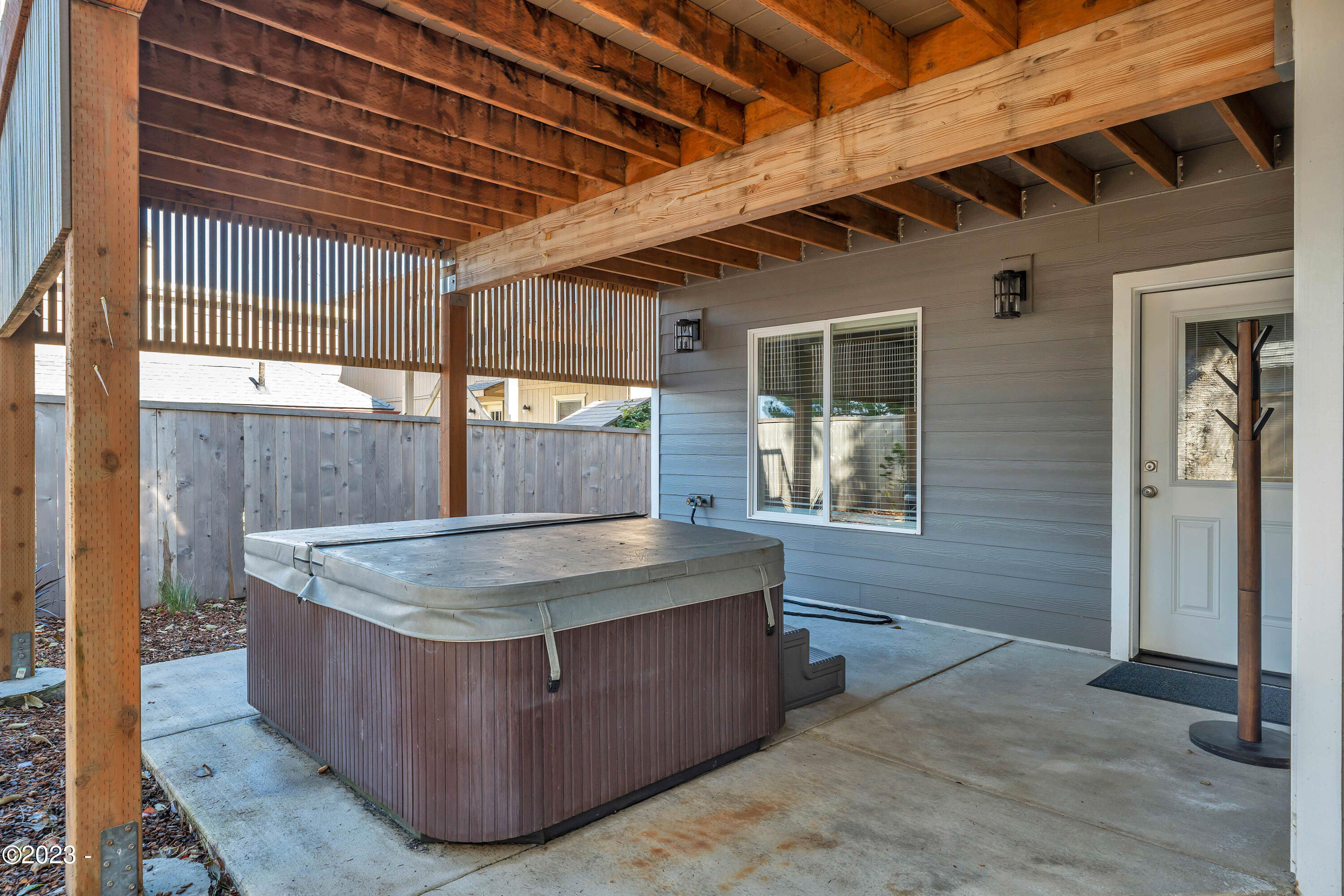 3945 Evergreen Avenue