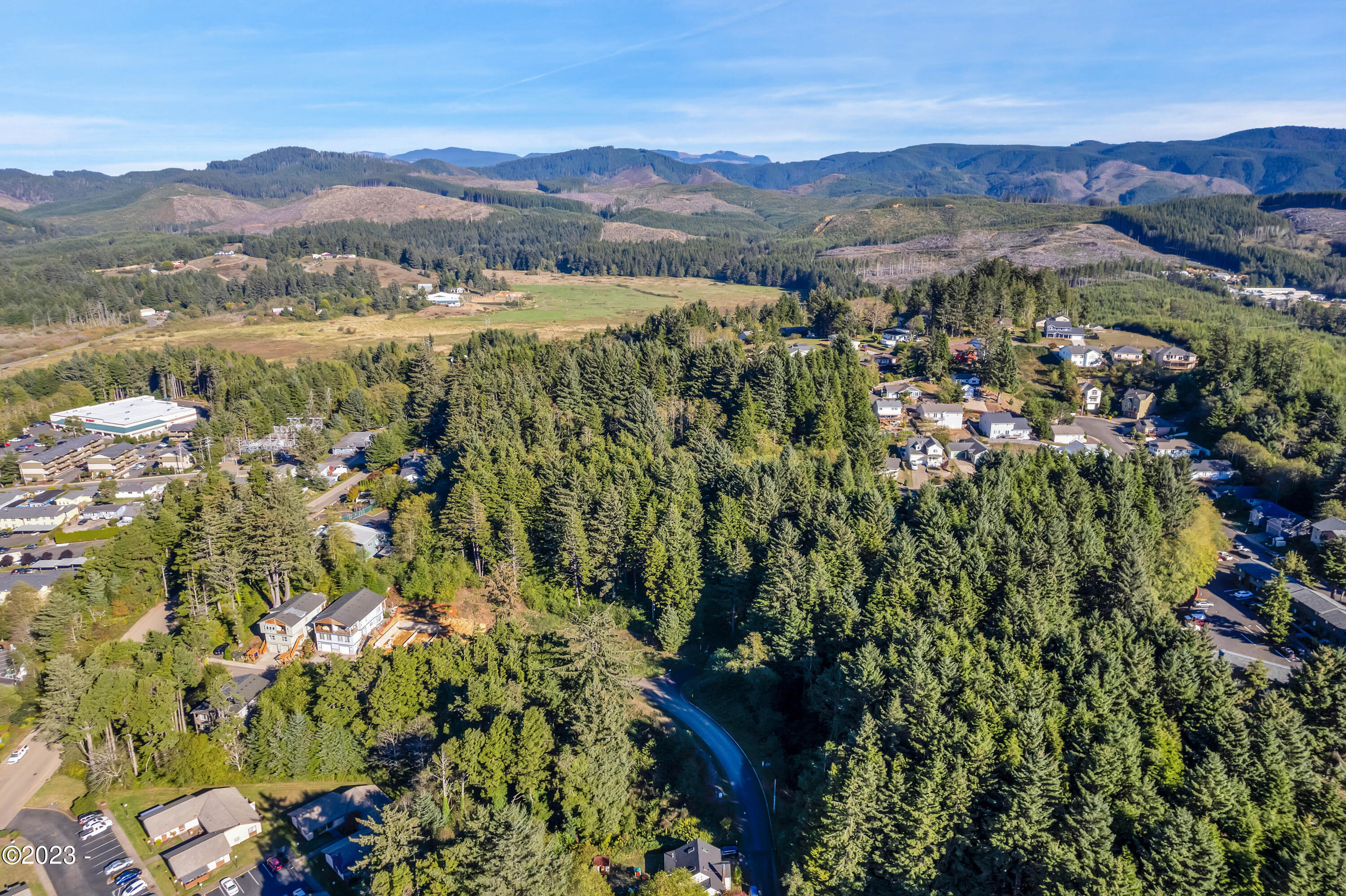 Block 1400 SE Marine Avenue