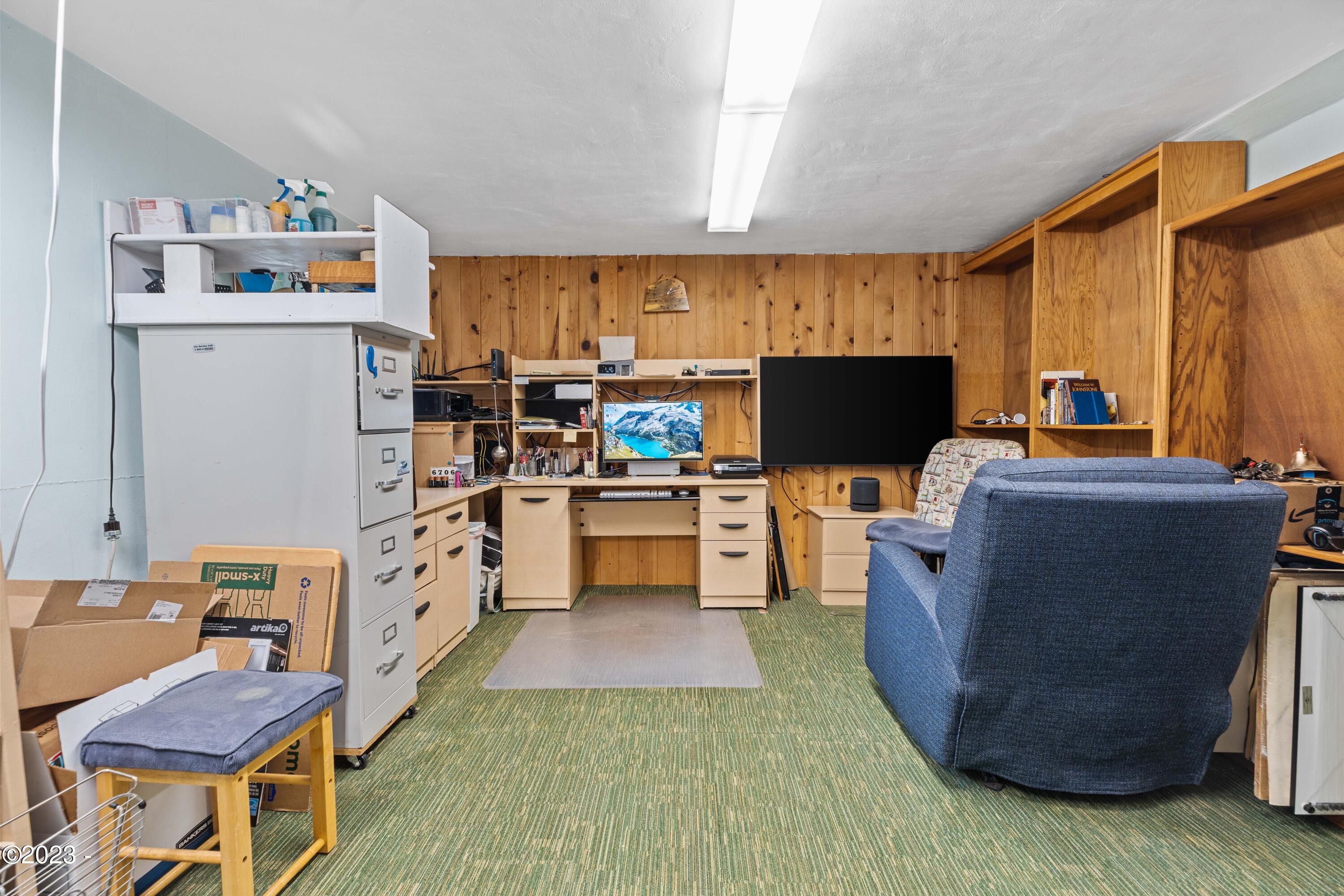 6706 N Salmon Berry Lane