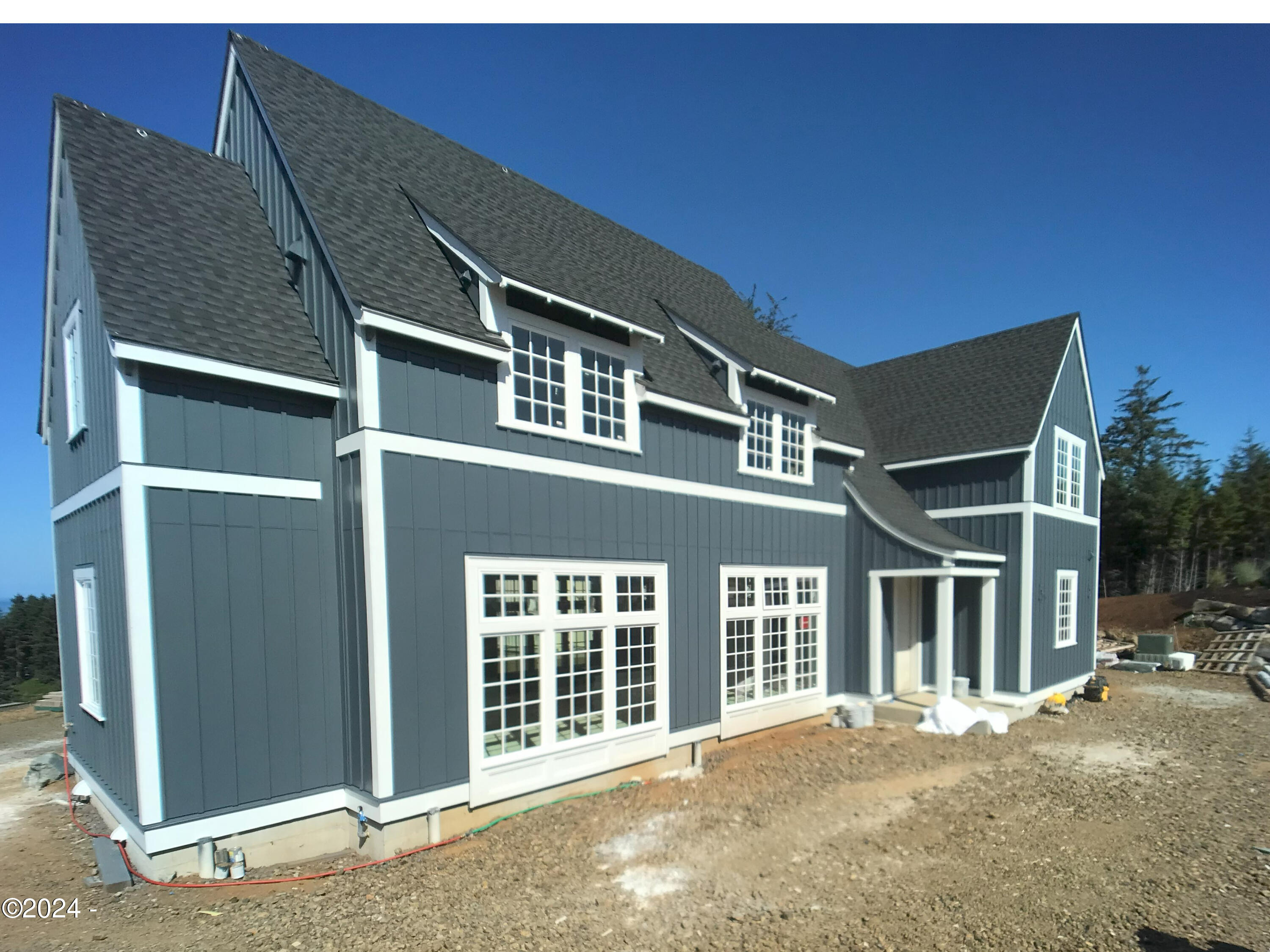 1157 NE Seascape Avenue