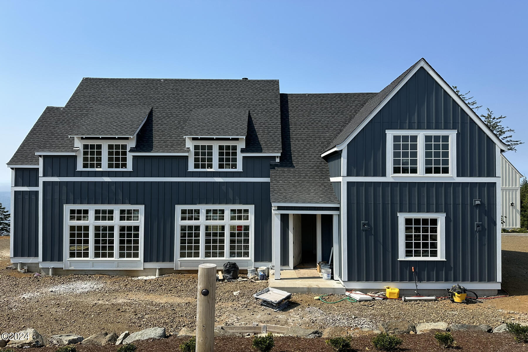 1157 NE Seascape Avenue